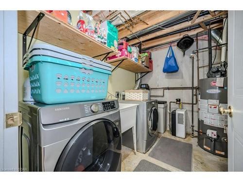 59-426 Grange Road, Guelph, ON - Indoor Photo Showing Laundry Room