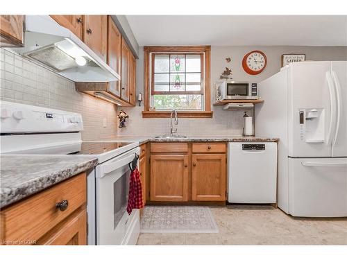 55 John Street, Elora, ON - Indoor Photo Showing Kitchen