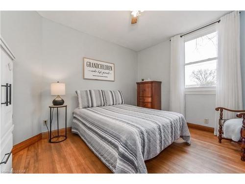 55 John Street, Elora, ON - Indoor Photo Showing Bedroom