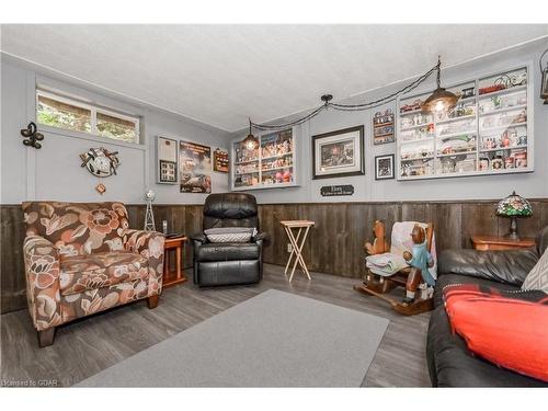 55 John Street, Elora, ON - Indoor Photo Showing Living Room