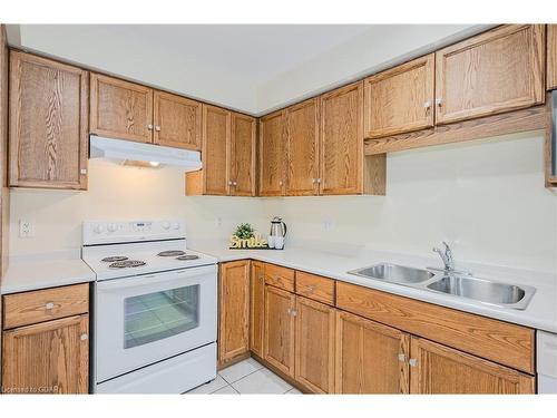 79 Severn Drive, Guelph, ON - Indoor Photo Showing Kitchen With Double Sink