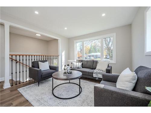 119 Fife Road, Guelph, ON - Indoor Photo Showing Living Room