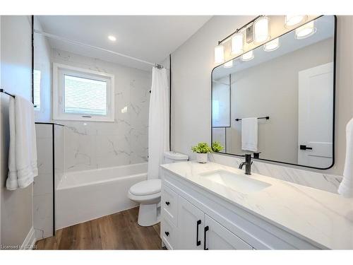 119 Fife Road, Guelph, ON - Indoor Photo Showing Bathroom