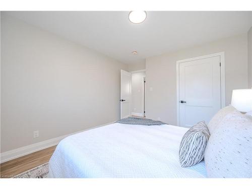 119 Fife Road, Guelph, ON - Indoor Photo Showing Bedroom