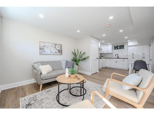 119 Fife Road, Guelph, ON - Indoor Photo Showing Living Room