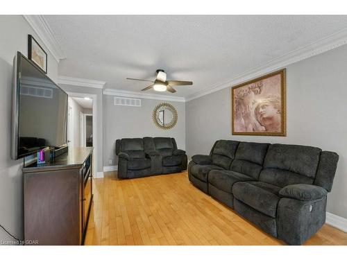 758 Annamore Road, Mississauga, ON - Indoor Photo Showing Living Room