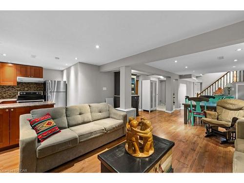 758 Annamore Road, Mississauga, ON - Indoor Photo Showing Living Room