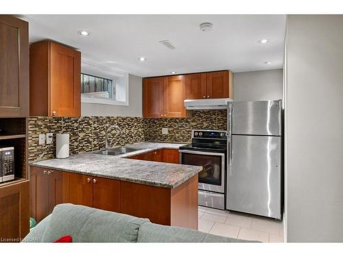 758 Annamore Road, Mississauga, ON - Indoor Photo Showing Kitchen With Double Sink With Upgraded Kitchen