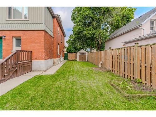 2-44 Roseview Avenue, Cambridge, ON - Outdoor With Exterior