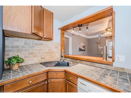 67 Hayes Avenue, Guelph, ON - Indoor Photo Showing Kitchen