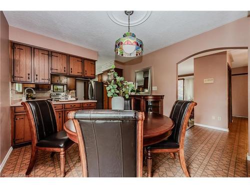 4711 Watson Road S, Puslinch, ON - Indoor Photo Showing Dining Room