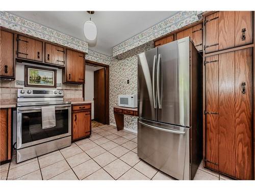 4711 Watson Road S, Puslinch, ON - Indoor Photo Showing Kitchen