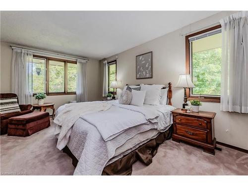 4711 Watson Road S, Puslinch, ON - Indoor Photo Showing Bedroom