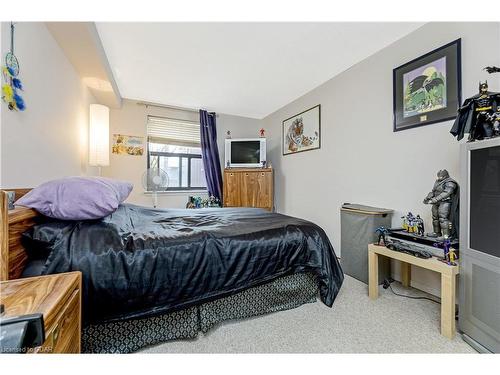 302-10 Ajax Street, Guelph, ON - Indoor Photo Showing Bedroom