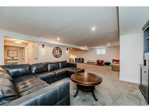 380 Rogers Road, Listowel, ON - Indoor Photo Showing Living Room