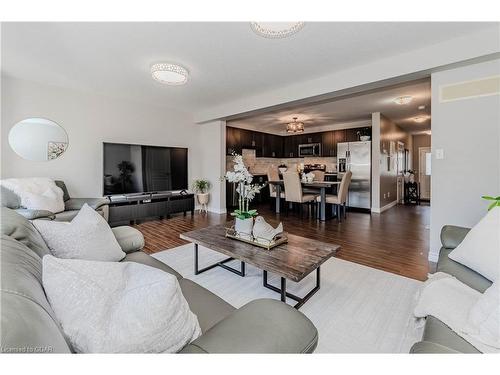 51 Wideman Boulevard, Guelph, ON - Indoor Photo Showing Living Room