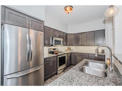 13-146 Downey Road, Guelph, ON - Indoor Photo Showing Kitchen With Stainless Steel Kitchen With Double Sink With Upgraded Kitchen