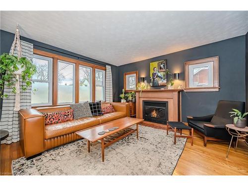 20 Mac Avenue, Guelph, ON - Indoor Photo Showing Living Room With Fireplace