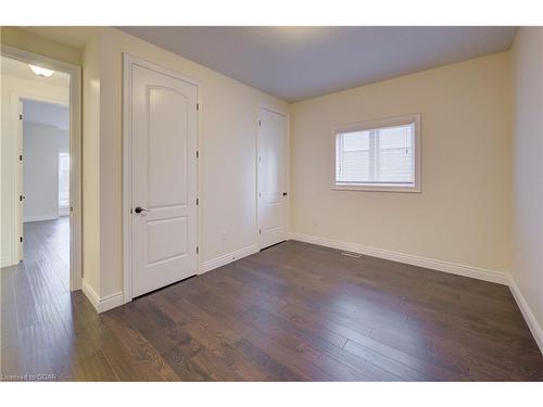 550 Pinery Trail, Waterloo, ON - Indoor Photo Showing Other Room