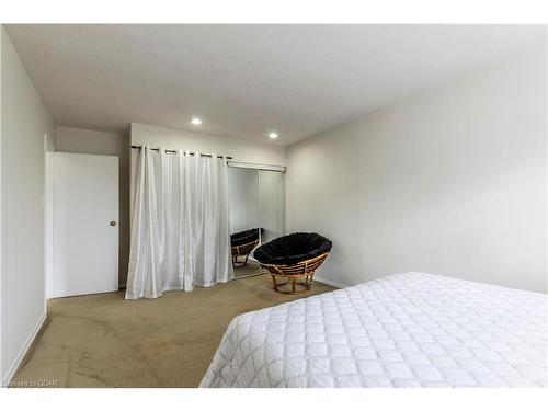 32 Wilsonview Avenue, Guelph, ON - Indoor Photo Showing Bedroom