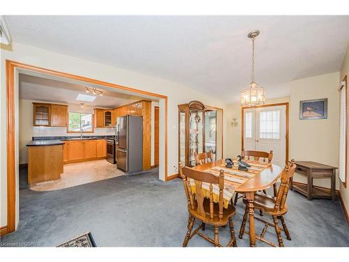 2 Spruce Avenue, Puslinch, ON - Indoor Photo Showing Dining Room