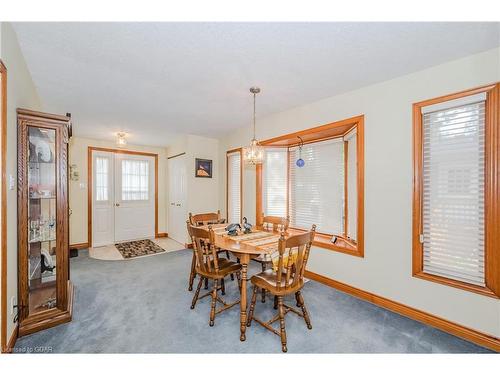 2 Spruce Avenue, Puslinch, ON - Indoor Photo Showing Dining Room