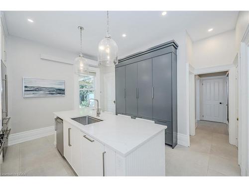 138 Dublin Street N, Guelph, ON - Indoor Photo Showing Kitchen With Upgraded Kitchen