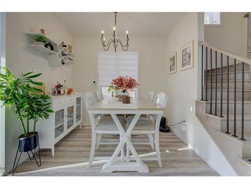 71 Dass Drive W, Fergus, ON - Indoor Photo Showing Dining Room