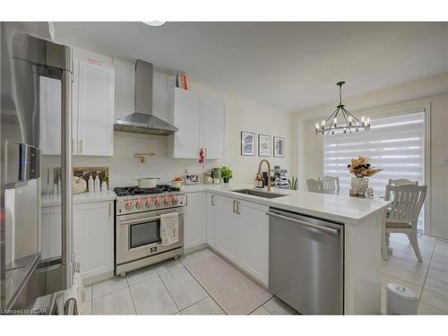 71 Dass Drive W, Fergus, ON - Indoor Photo Showing Kitchen With Stainless Steel Kitchen