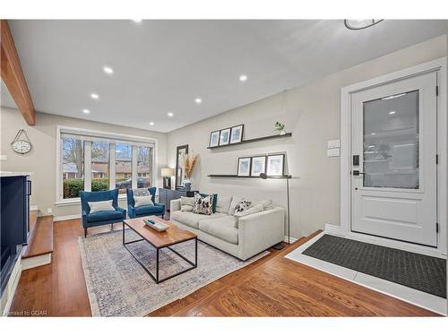 11 Mutual Street, Guelph, ON - Indoor Photo Showing Living Room