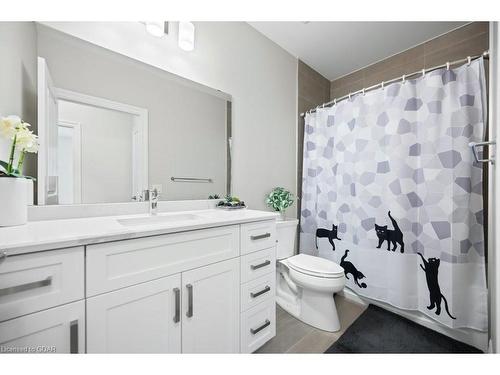 905-1878 Gordon Street, Guelph, ON - Indoor Photo Showing Bathroom