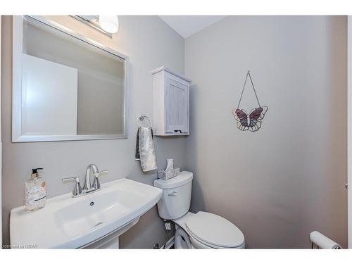 106-121 Waterloo Avenue, Guelph, ON - Indoor Photo Showing Bathroom