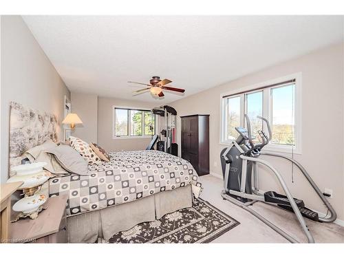 106-121 Waterloo Avenue, Guelph, ON - Indoor Photo Showing Bedroom