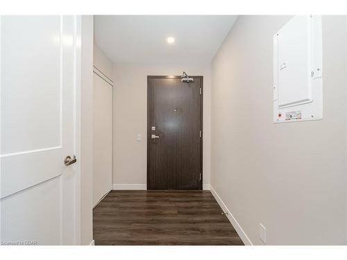 1411-15 Queen Street S, Hamilton, ON - Indoor Photo Showing Other Room