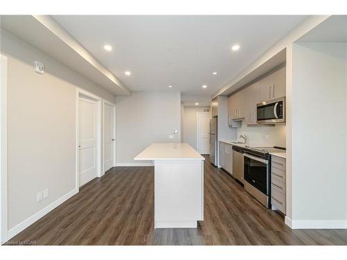 1411-15 Queen Street S, Hamilton, ON - Indoor Photo Showing Kitchen