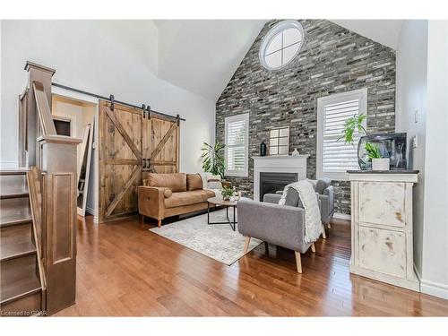 30 Geddes Crescent, Guelph, ON - Indoor Photo Showing Living Room With Fireplace