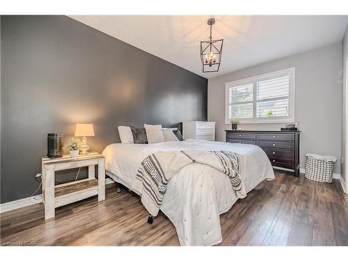 30 Geddes Crescent, Guelph, ON - Indoor Photo Showing Bedroom