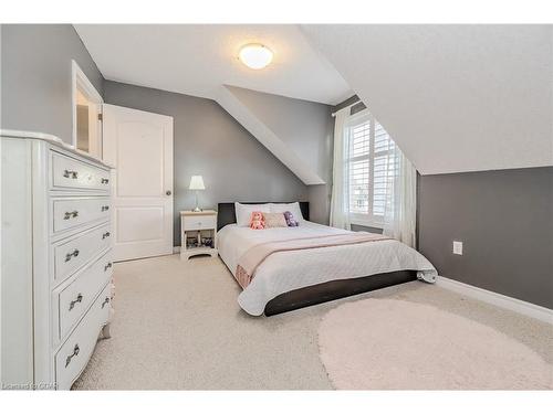 30 Geddes Crescent, Guelph, ON - Indoor Photo Showing Bedroom