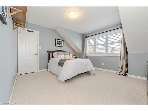 30 Geddes Crescent, Guelph, ON - Indoor Photo Showing Bedroom