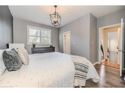 30 Geddes Crescent, Guelph, ON - Indoor Photo Showing Bedroom