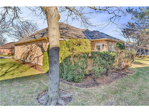 35 Arbordale Walk, Guelph, ON - Outdoor