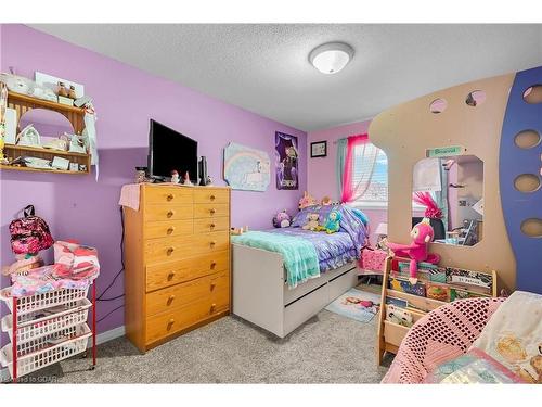 84 Wilton Rd Road, Guelph, ON - Indoor Photo Showing Bedroom