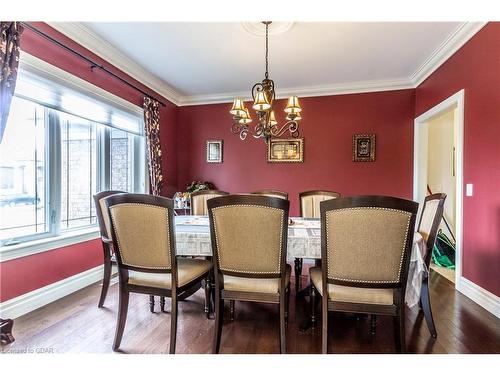 59 Dominion Drive, Guelph, ON - Indoor Photo Showing Dining Room