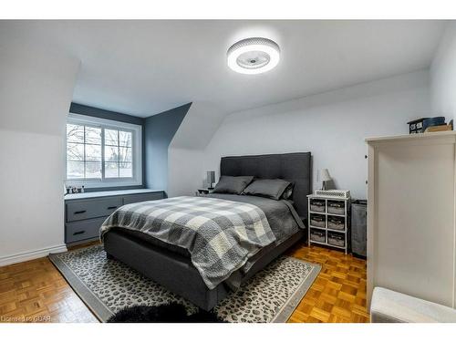 69 Rodney Boulevard, Guelph, ON - Indoor Photo Showing Bedroom