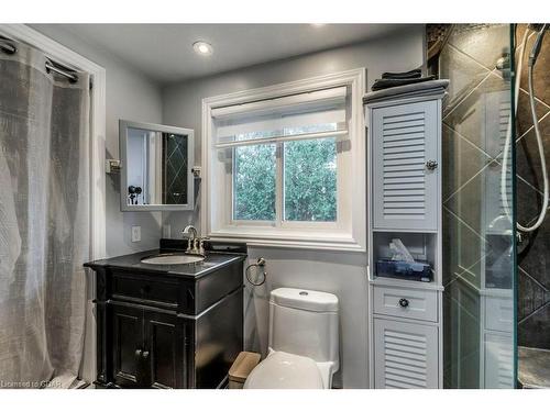 69 Rodney Boulevard, Guelph, ON - Indoor Photo Showing Bathroom