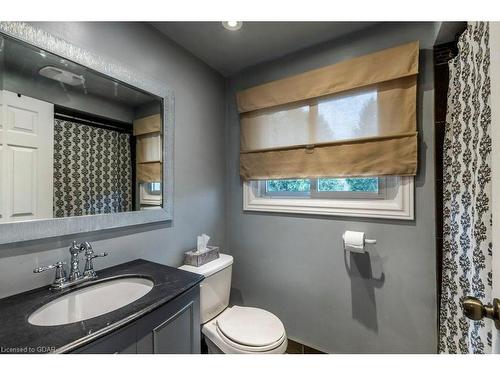 69 Rodney Boulevard, Guelph, ON - Indoor Photo Showing Bathroom