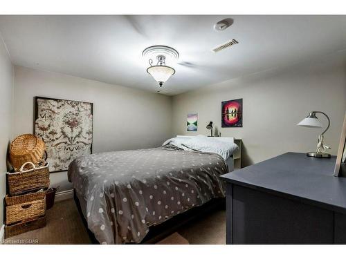 69 Rodney Boulevard, Guelph, ON - Indoor Photo Showing Bedroom