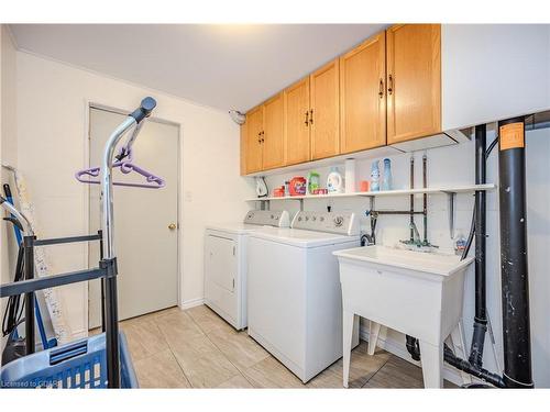 39-31 Schroder Crescent, Guelph, ON - Indoor Photo Showing Laundry Room