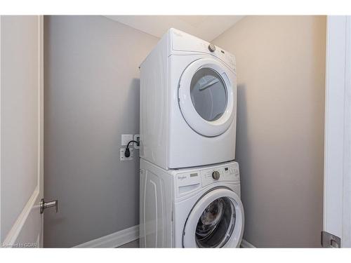 901-150 Wellington Street E, Guelph, ON - Indoor Photo Showing Laundry Room