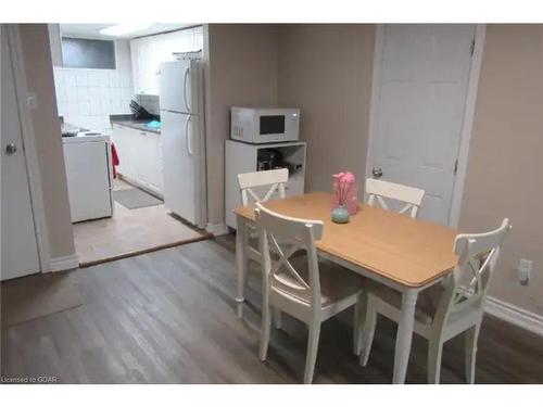 B-343 Speedvale Avenue E, Guelph, ON - Indoor Photo Showing Dining Room